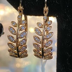 Gold filled 18k leaf earrings